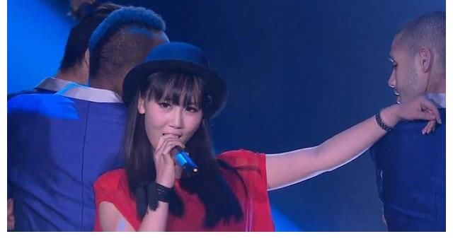 金银玲|10年前的快女比赛她第一个出局，如今年龄30+依然美到不可方物