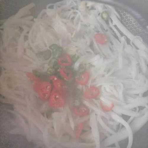 素炒萝卜丝，用简单食材做出好吃的美味