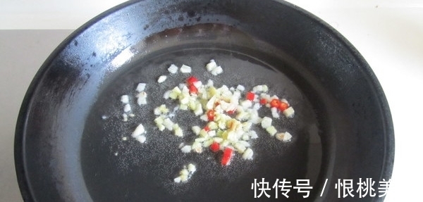 80%的人都不知道豆角和它是绝配，每天炒一盘，营养美味还排毒
