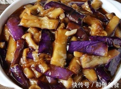 入味|炒茄子,最忌先放油炒,学会这样处理,茄子绵软入味,不黑不油腻