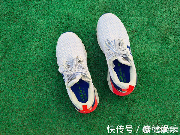 跑鞋 始于颜值,忠于品质:穿安德玛CLONE跑步七次后的心得