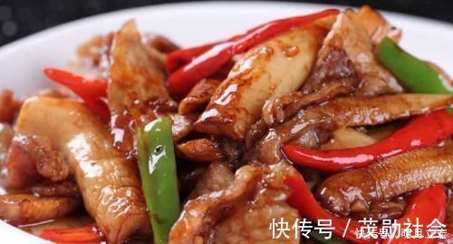 五花肉按照我的方法来做,比烤肉过瘾,比红烧肉下饭,做法简单