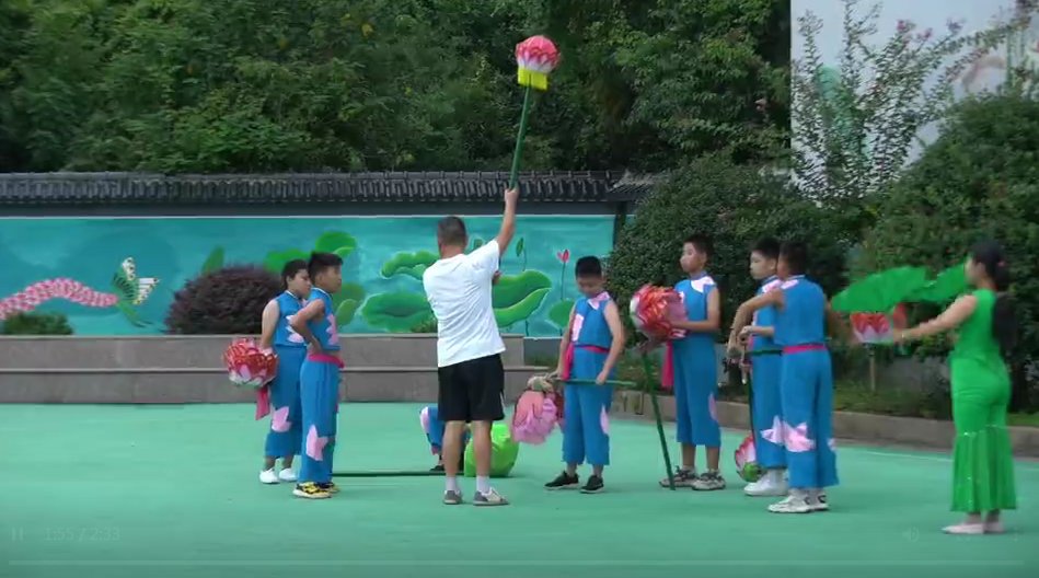 发祥地|?“双减”以后 长兴国遗发祥地的学生舞起了百叶龙