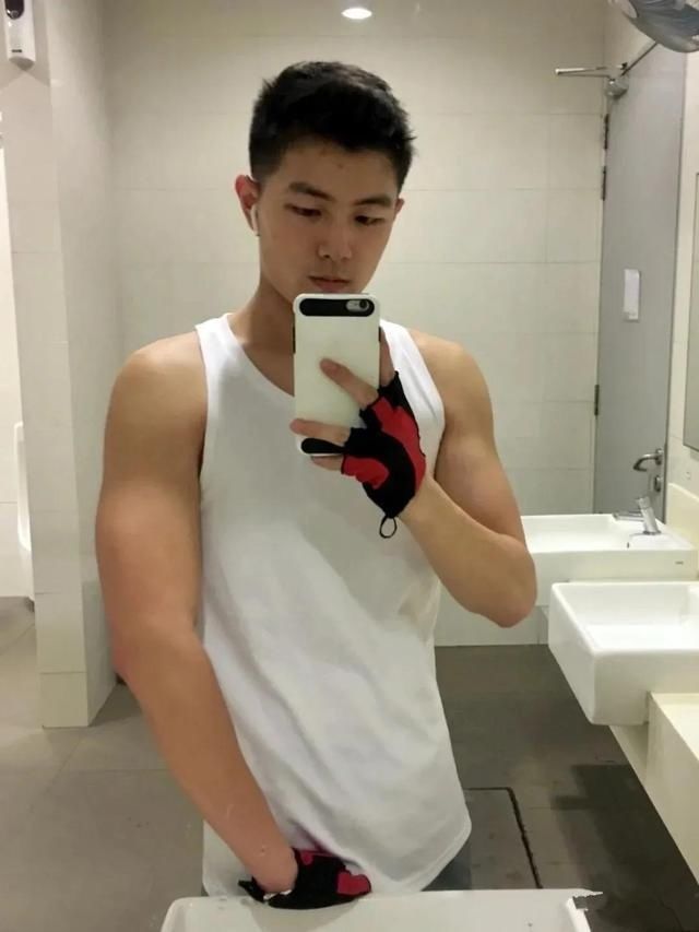 游泳|男性152-188cm标准体重对照表，如果你“达标”，恭喜，你不算胖