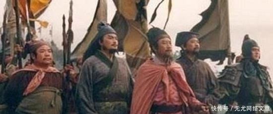 困守梁山固然死路一条,但是宋江除了诏安还有三条活路可走