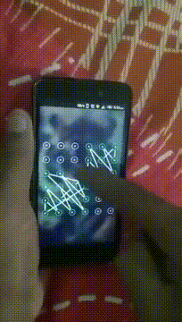 |搞笑GIF图:天下没有一口奶是免费的