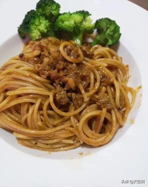 这么快就能准备好全家人一周的饭!看这三位妈妈的高效“备餐法”