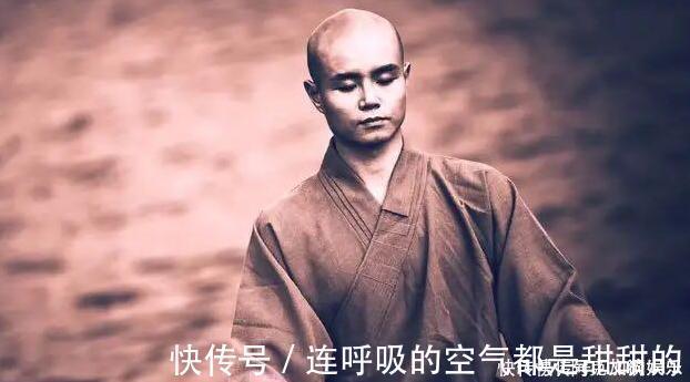 乐嘉|乐嘉这些年经历了什么,从金牌主持到街头脱口秀,静心修佛却饮酒