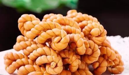 男孩|4岁男孩长出双排牙,只因父母太过“细养”孩子,医生太无知