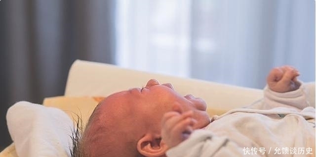 孕晚期|成年人在水里会呛,为啥胎宝宝却能在羊水里待40周?原因是这样