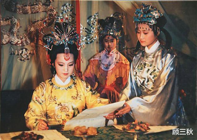 太监|红楼梦中有一处细节,能看出贾元春在宫中已经失宠,贾府大难临头