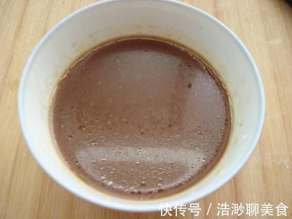 黑芝麻|白头发增多,医生推荐多喝它,隔三差五喝2次,白头发慢慢变黑发