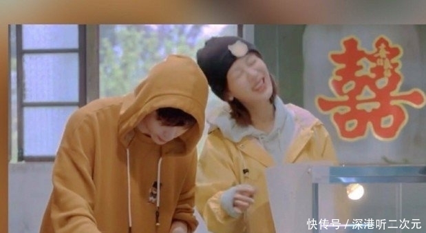 黄磊 杨紫做客向往的生活,与张艺兴同款睡衣