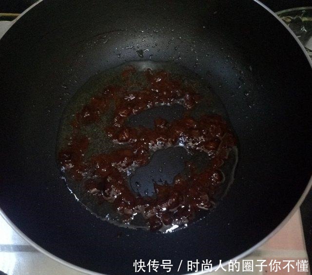 酱烧腐竹,腐竹这样做,比肉还好吃!