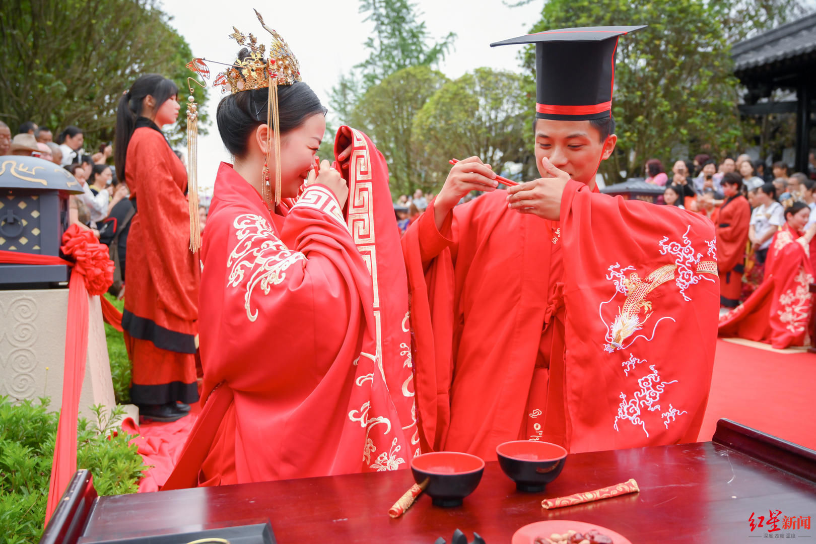 汉风|祝福！20对新人举行汉风集体婚礼，邛崃凤求凰公园婚姻登记处上线