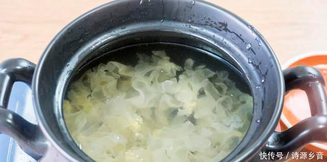 好喝|冬天干燥,多给家人煲汤,5道做法,健脾润燥又好喝,不喝亏大了