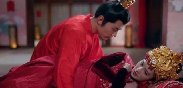 疾冲|狼殿下疾冲摘星大婚肖战耳朵通红，网友留言冲哥你怎么可以这样