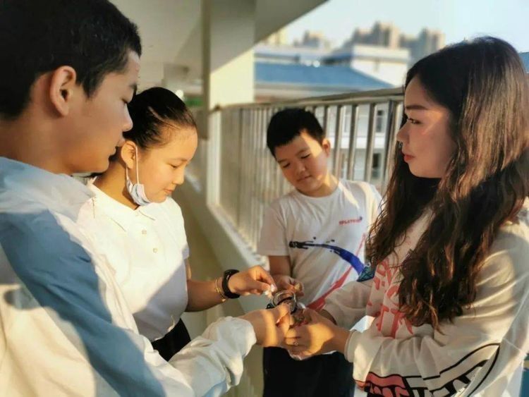 打肿脸充胖子|家里条件越差,父母越要舍得让孩子吃四种苦头,能让孩子受益终生