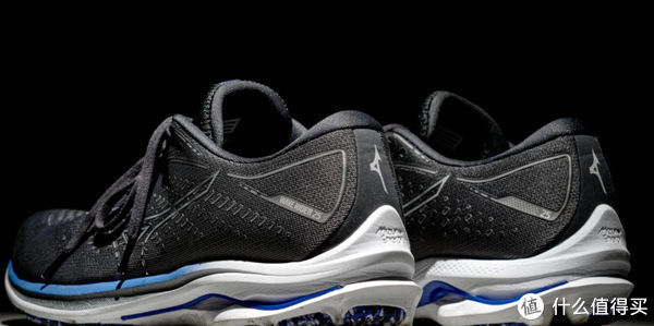 慢跑鞋 下半年最值得买的5双跑鞋,每一双都是超高性价比