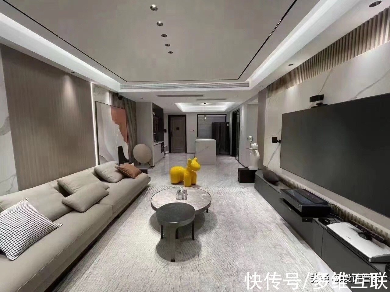 轻奢|126㎡现代轻奢风格装修实景,阳台改成淋浴区,你见过吗