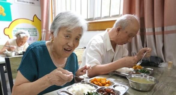 长寿的人，身上离不开4个好习惯，若你可以占1个，那也很不错