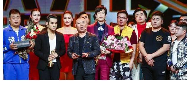 德云斗笑社|继德云社和赵家班之后，开心麻花也搞团综了，《麻花特开心》将袭