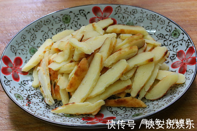 土豆此做法，尝过的人不多，口感香甜带韧劲，女儿连吃两碗才够