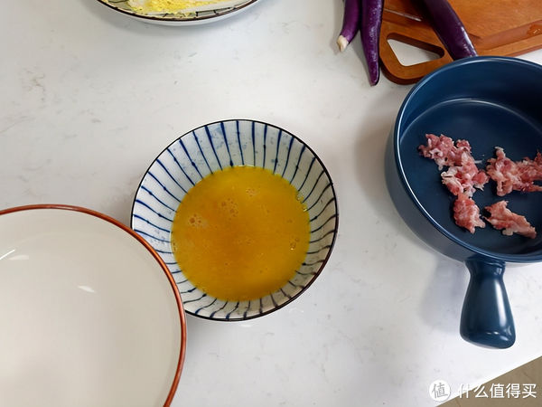 妈妈|做个懒妈妈，4个蒸菜一起出，鲜美又省事儿，成本不到20元