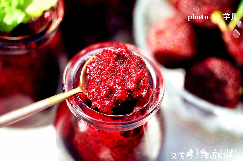 美味|自制杨梅酱,做法简单,酸酸甜甜,美味百搭零添加,吃一年也不坏