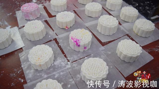 果肉|冰皮月饼最好吃的做法,简单美味又馋人,看看你喜欢吃不