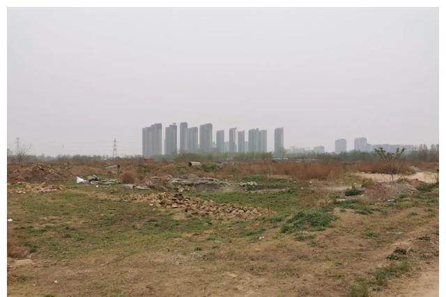 房价|不到一周的时间就降了53万,难道自己住的,涨跌真的没有关系吗