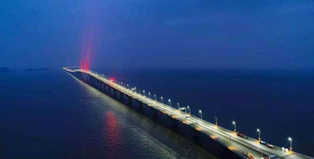 中国文化@莫言为跨海大桥写两句诗,字字珠玑,却被不知名网友的七言诗秒杀