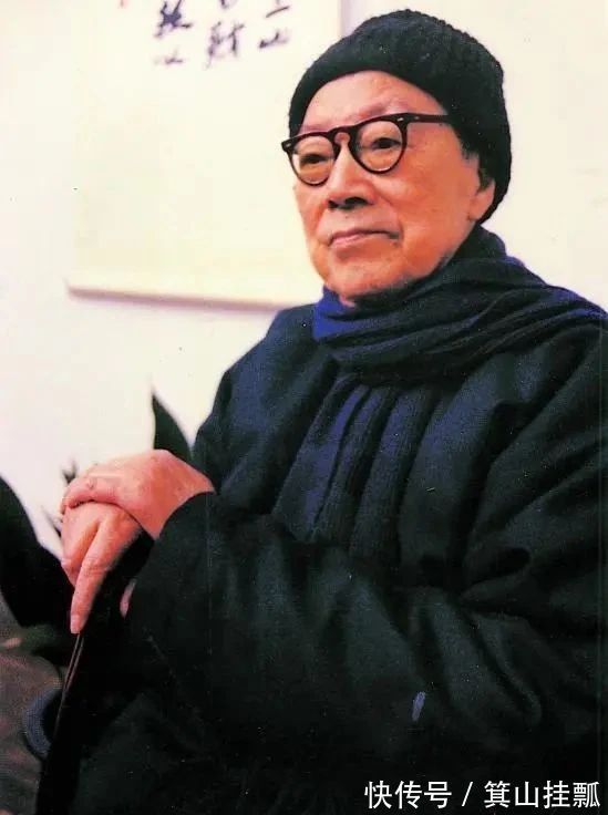 现代书法$沙孟海,一位不负时代的书法家,三字拍了120万,字字刚劲威猛