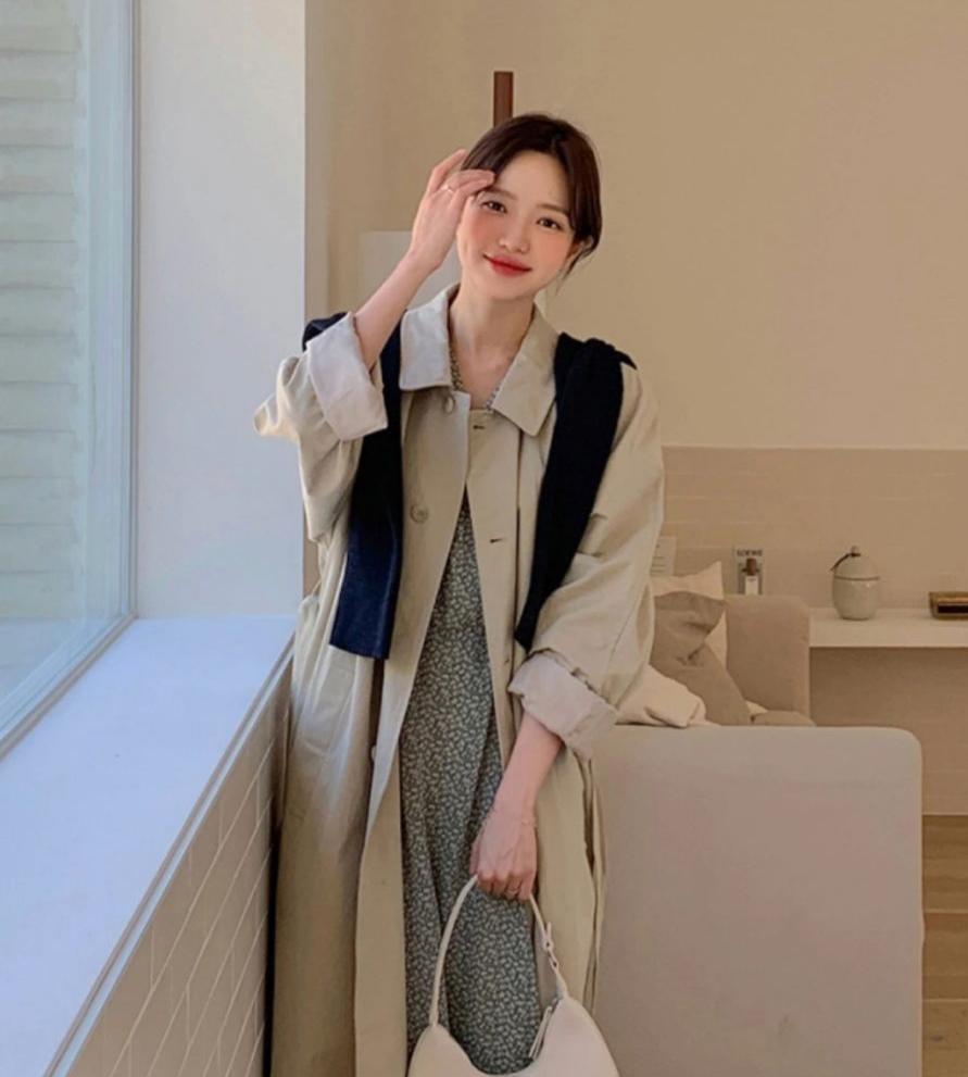 集美 今年穿风衣别买卡其色了!三木带火了“米色风衣”,高级优雅真美