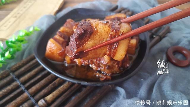 它是“天然染色剂”,卤肉的时候加2颗,颜色就特别鲜亮诱人