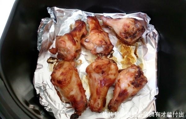 红烧的时候,放这两种调料就等于白炖!许多人不理解,难怪肉柴有股腥气