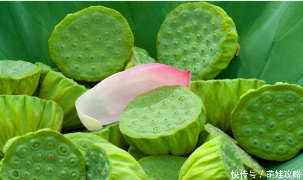 女性不妨多吃3种食物,排毒养颜、滋润肌肤,越吃越年轻!