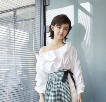 汪苏泷不小心打到张子枫,谁注意彭昱畅的第一反应比言情小说还甜