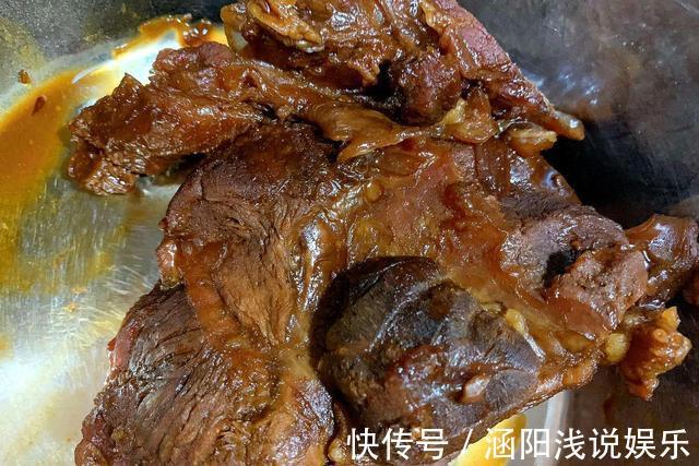 酱香|20年秘制酱牛肉配方，其实诀窍很简单，酱香浓郁，怎么切都不散
