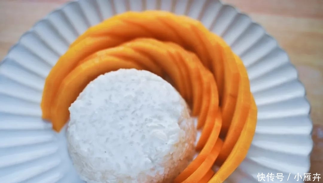 香甜|泰式芒果糯米饭,不用去泰国,在家电饭煲就能做出来!香甜又软糯