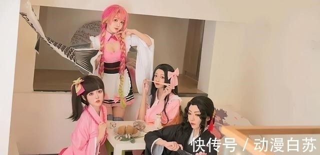 恋柱|《鬼灭》COS:白袜香奈乎遇上黑袜女版无惨,却馋哭了一旁的恋柱