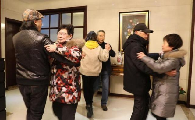 孝顺|这几类老人,步入晚年后“很吃香”,子女争着养老,你在列吗