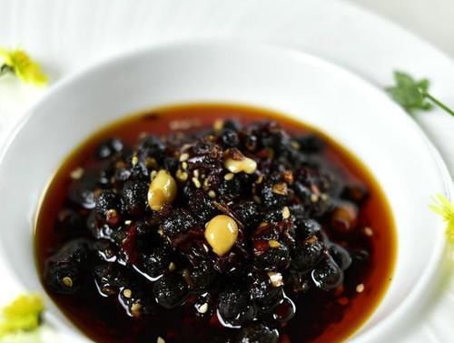 女性不想滿臉色斑，要堅(jiān)持吃3種食物，祛除皺紋、美白護(hù)膚