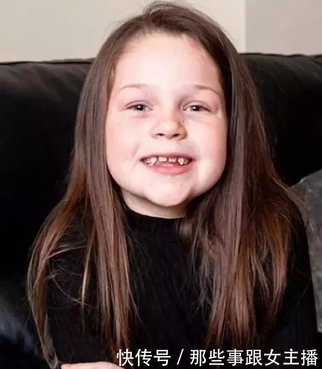 小英雄|七岁娃给昏迷宝妈做心肺复苏,救醒后忍不住大哭,被称“小英雄”!