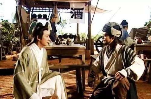 拦住|为何大侠吃完饭放下碎银子就走,店小二却从不清点,也不拦住呢