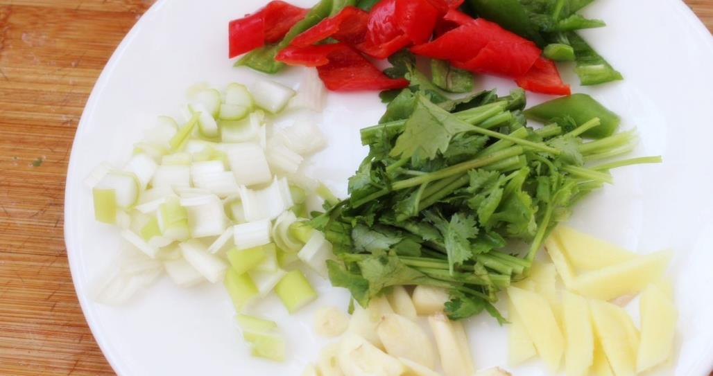 炒土豆丝|炒土豆片,牢记别直接下锅炒,多做一步,土豆片入味还解馋,好吃