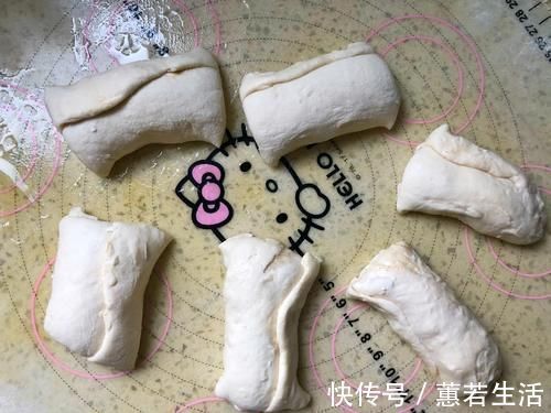 我家最爱的早餐，不发面不烫面，和点面就能做，吃着又软又香