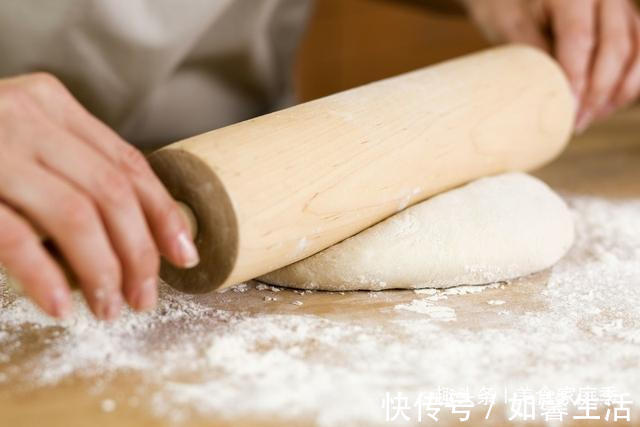 面食|发面、死面、烫面有啥区别,搞清楚区别,以后做面食再也不慌了