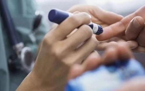 一日三餐|“多走路”可以降血糖？医生说出大实话，做好3事或比走路好些