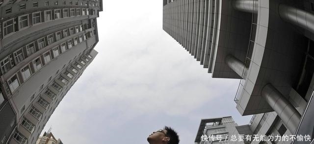 征收|房地产税加速到来，专家提出征收方案，每年缴纳上万元？